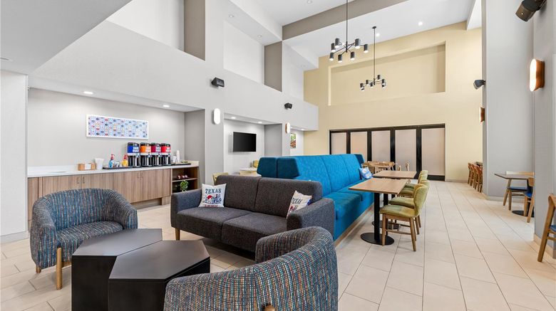 <b>Hampton Inn & Suites Palestine Restaurant</b>. Images powered by <a href="https://iceportal.shijigroup.com/" title="IcePortal" target="_blank">IcePortal</a>.