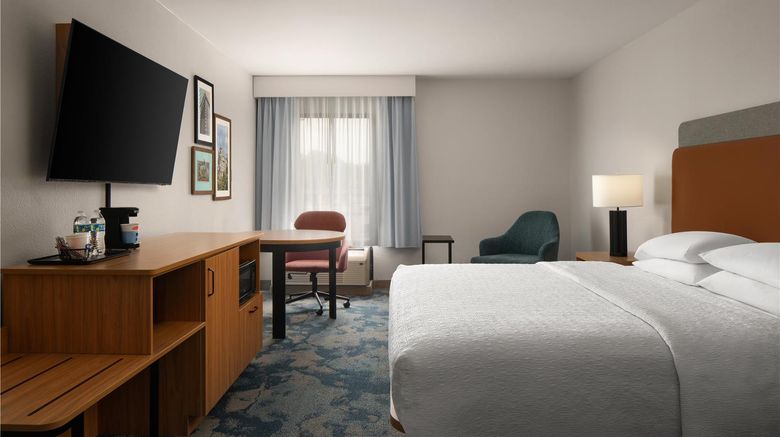 <b>Hampton Inn Hopewell Fort Lee Room</b>. Images powered by <a href="https://iceportal.shijigroup.com/" title="IcePortal" target="_blank">IcePortal</a>.