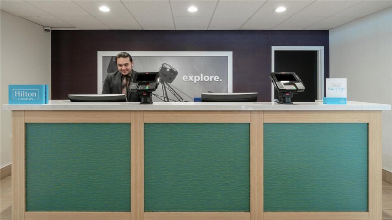 <b>Hampton Inn Hopewell Fort Lee Lobby</b>. Images powered by <a href="https://iceportal.shijigroup.com/" title="IcePortal" target="_blank">IcePortal</a>.