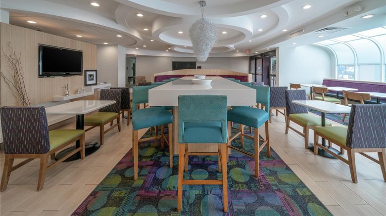 <b>Hampton Inn Hopewell Fort Lee Lobby</b>. Images powered by <a href="https://iceportal.shijigroup.com/" title="IcePortal" target="_blank">IcePortal</a>.
