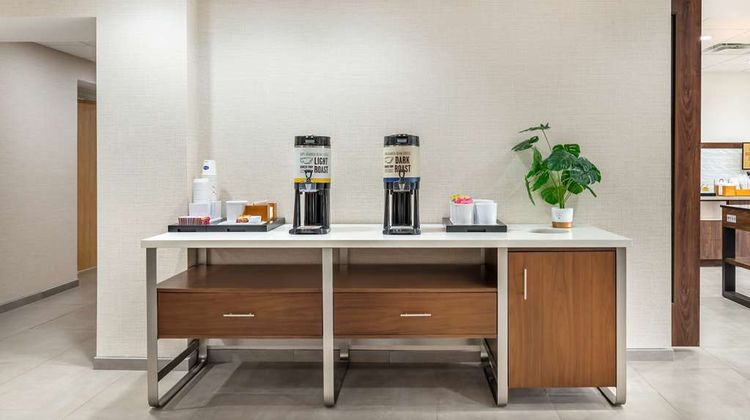 Hampton Inn by Hilton Petersburg Fort Lee Lobby