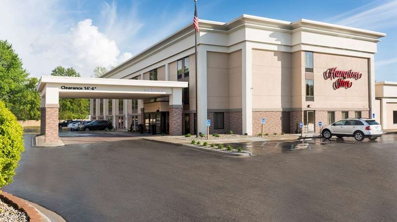 <b>Hampton Inn Port Huron Exterior</b>. Images powered by <a href="https://iceportal.shijigroup.com/" title="IcePortal" target="_blank">IcePortal</a>.