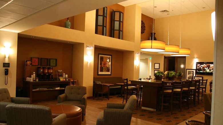 <b>Hampton Inn & Suites Pueblo North Lobby</b>. Images powered by <a href="https://iceportal.shijigroup.com/" title="IcePortal" target="_blank">IcePortal</a>.
