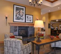 Hampton Inn & Suites Pueblo Southgate Lobby