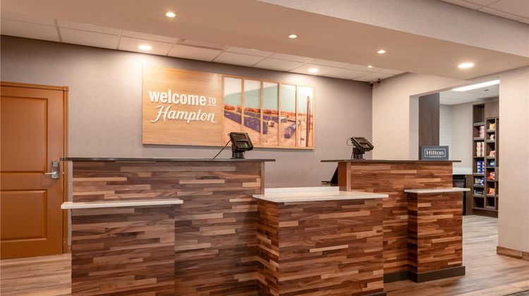 Hampton Inn La Junta Lobby