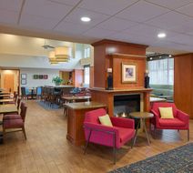 Hampton Inn/Suites Providence/Smithfield Lobby