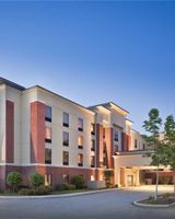 Hampton Inn/Suites Providence/Smithfield