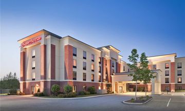 Hampton Inn/Suites Providence/Smithfield