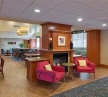 Hampton Inn/Suites Providence/Smithfield Lobby