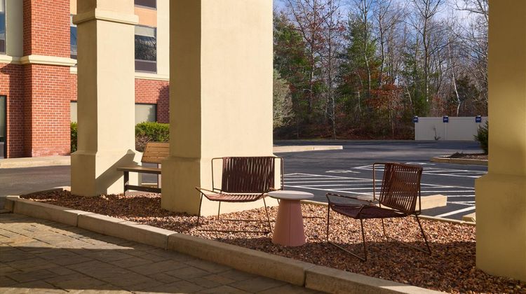 Hampton Inn/Suites Providence/Smithfield Exterior