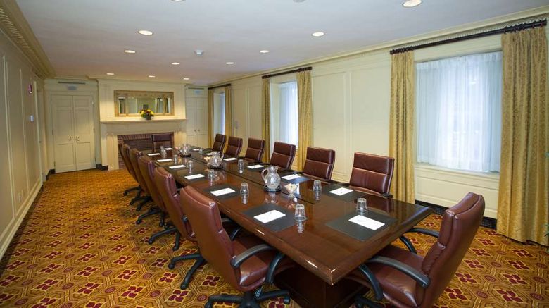 <b>Hampton Inn & Suites-Providence Downtown Meeting</b>. Images powered by <a href="https://iceportal.shijigroup.com/" title="IcePortal" target="_blank">IcePortal</a>.