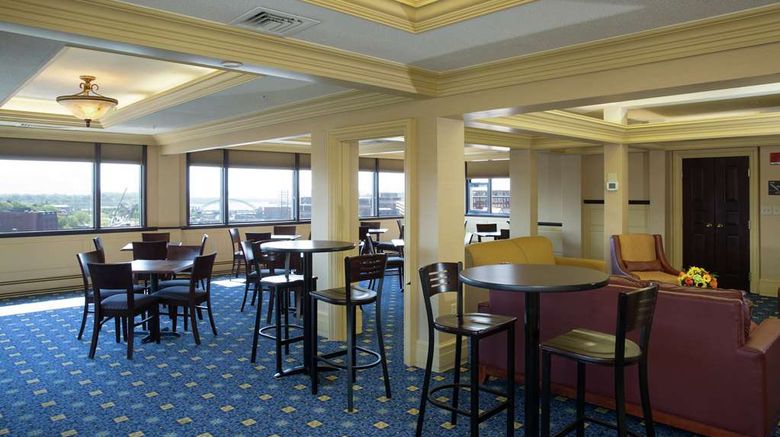 <b>Hampton Inn & Suites-Providence Downtown Meeting</b>. Images powered by <a href="https://iceportal.shijigroup.com/" title="IcePortal" target="_blank">IcePortal</a>.