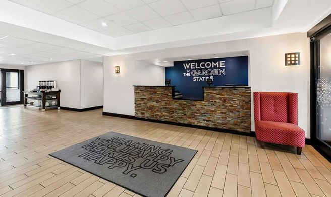 Hampton Inn Pennsville Lobby