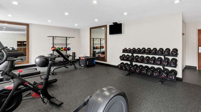 <b>Hampton Inn Pennsville Health</b>. Images powered by <a href="https://iceportal.shijigroup.com/" title="IcePortal" target="_blank">IcePortal</a>.