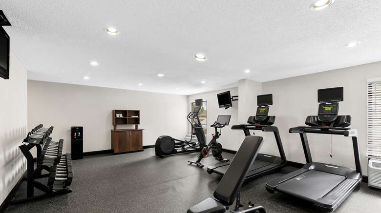 <b>Hampton Inn Pennsville Health</b>. Images powered by <a href="https://iceportal.shijigroup.com/" title="IcePortal" target="_blank">IcePortal</a>.