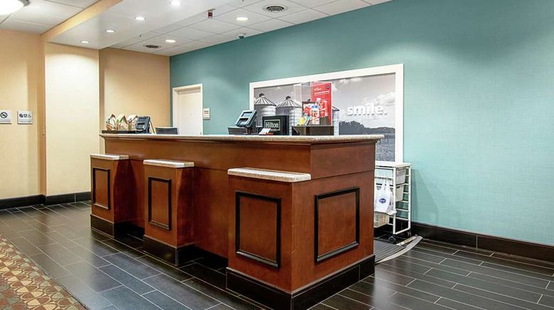 <b>Hampton Inn Pine Grove Lobby</b>. Images powered by <a href="https://iceportal.shijigroup.com/" title="IcePortal" target="_blank">IcePortal</a>.
