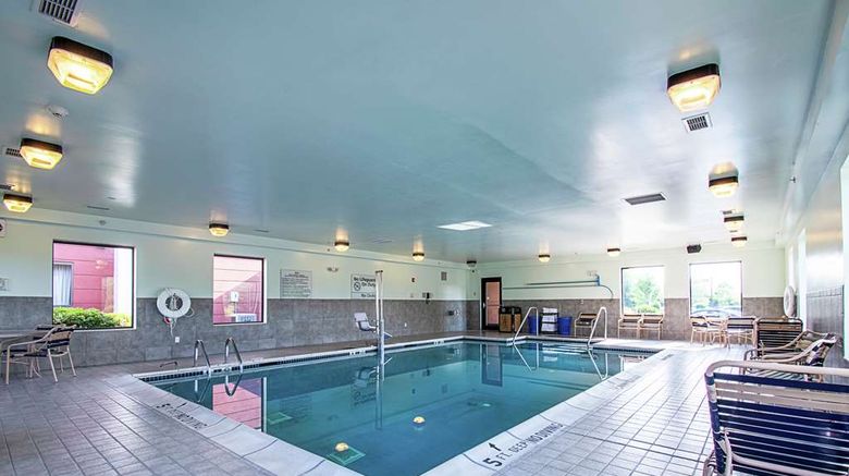 <b>Hampton Inn Pine Grove Pool</b>. Images powered by <a href="https://iceportal.shijigroup.com/" title="IcePortal" target="_blank">IcePortal</a>.