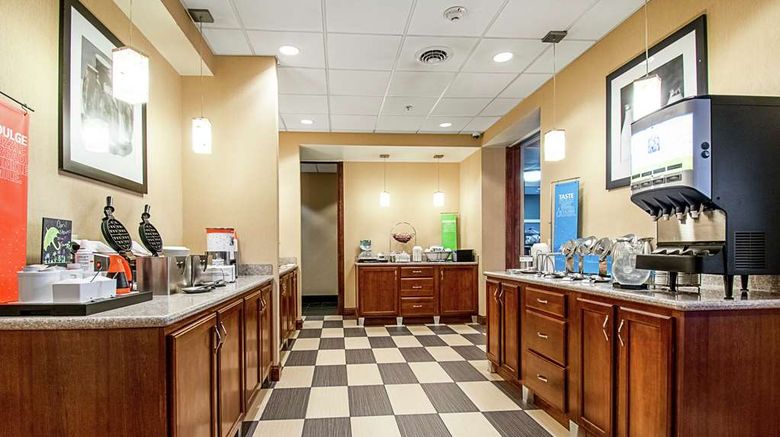 <b>Hampton Inn Pine Grove Restaurant</b>. Images powered by <a href="https://iceportal.shijigroup.com/" title="IcePortal" target="_blank">IcePortal</a>.