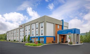 Hampton Inn Pine Grove