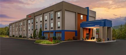 Hampton Inn Pine Grove Exterior