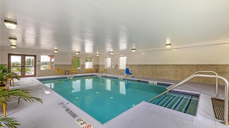 <b>Hampton Inn Pine Grove Pool</b>. Images powered by <a href="https://iceportal.shijigroup.com/" title="IcePortal" target="_blank">IcePortal</a>.