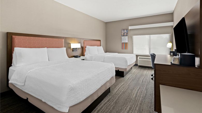 <b>Hampton Inn Provo Room</b>. Images powered by <a href="https://iceportal.shijigroup.com/" title="IcePortal" target="_blank">IcePortal</a>.