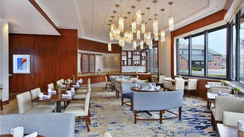 <b>Hilton Garden Inn Downtown Waterfront Restaurant</b>. Images powered by <a href="https://iceportal.shijigroup.com/" title="IcePortal" target="_blank">IcePortal</a>.