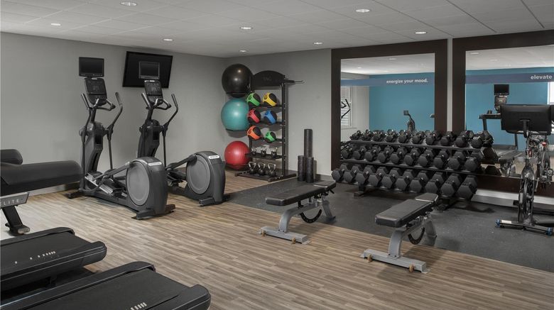 <b>Hampton Inn Portland Downtown-Waterfront Health</b>. Images powered by <a href="https://iceportal.shijigroup.com/" title="IcePortal" target="_blank">IcePortal</a>.