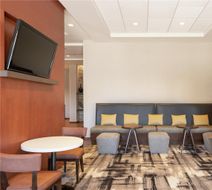 Hampton Inn Portland Downtown-Waterfront Lobby