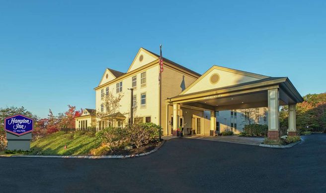 Hampton Inn Freeport Exterior