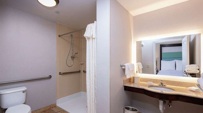 <b>Homewood Suites Portland Room</b>. Images powered by <a href="https://iceportal.shijigroup.com/" title="IcePortal" target="_blank">IcePortal</a>.