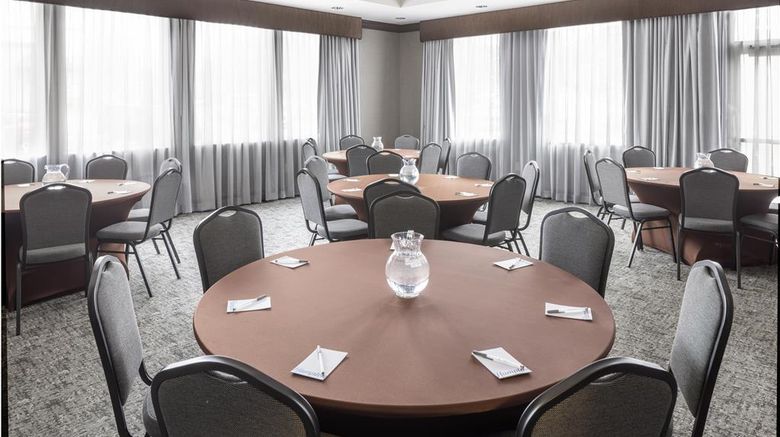 <b>Hampton Inn Lewiston/Auburn Meeting</b>. Images powered by <a href="https://iceportal.shijigroup.com/" title="IcePortal" target="_blank">IcePortal</a>.