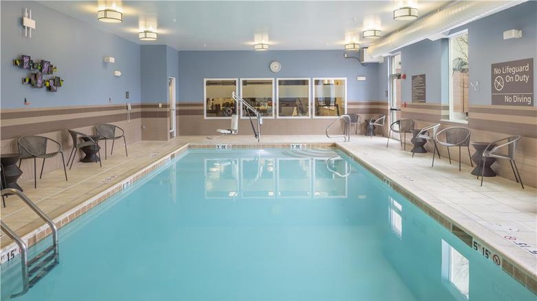 <b>Hampton Inn Lewiston/Auburn Pool</b>. Images powered by <a href="https://iceportal.shijigroup.com/" title="IcePortal" target="_blank">IcePortal</a>.