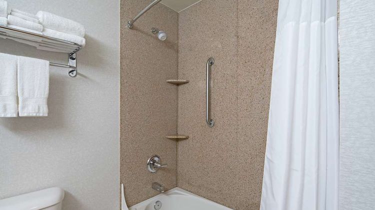 Hampton Inn & Suites Bremerton Room