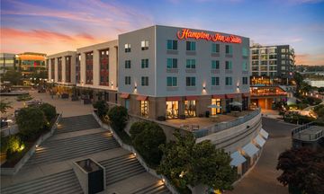 Hampton Inn & Suites Bremerton