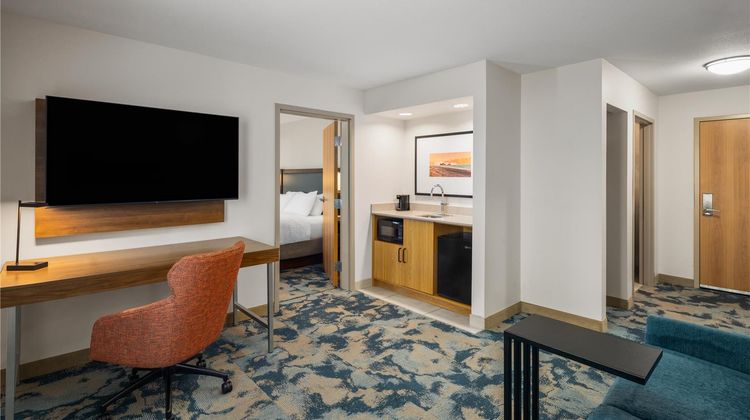Hampton Inn & Suites Bremerton Room