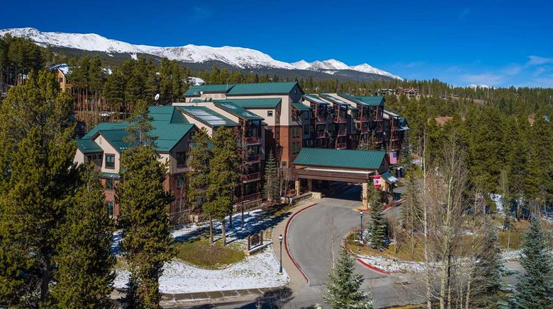 <b>Hilton Grand Vac Valdoro Mountain Lodge Exterior</b>. Images powered by <a href="https://iceportal.shijigroup.com/" title="IcePortal" target="_blank">IcePortal</a>.