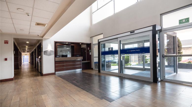 <b>Hampton Inn by Hilton San Juan del Rio Lobby</b>. Images powered by <a href="https://iceportal.shijigroup.com/" title="IcePortal" target="_blank">IcePortal</a>.