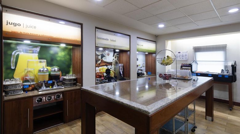 <b>Hampton Inn by Hilton San Juan del Rio Restaurant</b>. Images powered by <a href="https://iceportal.shijigroup.com/" title="IcePortal" target="_blank">IcePortal</a>.