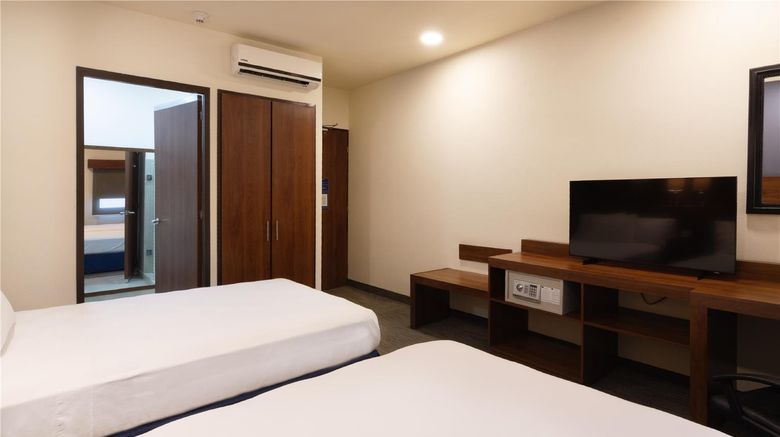 <b>Hampton Inn by Hilton San Juan del Rio Room</b>. Images powered by <a href="https://iceportal.shijigroup.com/" title="IcePortal" target="_blank">IcePortal</a>.