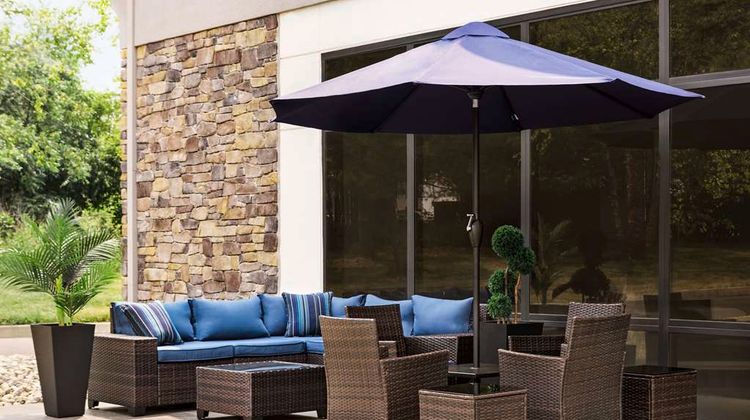 Hampton Inn Quakertown Exterior