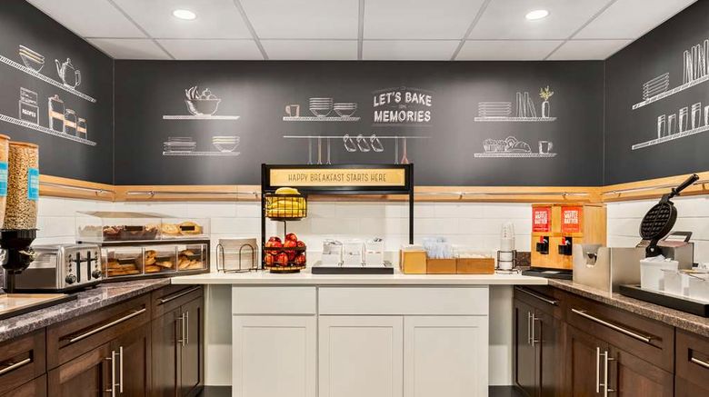 <b>Hampton Inn Quakertown Restaurant</b>. Images powered by <a href="https://iceportal.shijigroup.com/" title="IcePortal" target="_blank">IcePortal</a>.