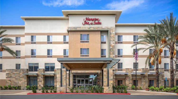 Hampton Inn & Suites Riverside/Corona Ea Exterior