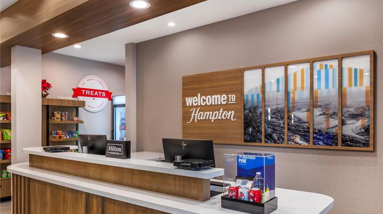 Hampton Inn & Suites Riverside/Corona Ea Lobby