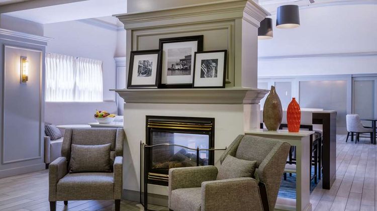 Hampton Inn Taunton Lobby
