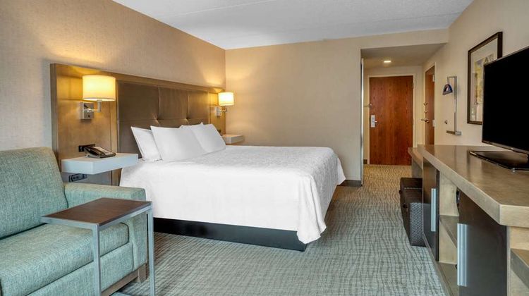 Hampton Inn Taunton Room
