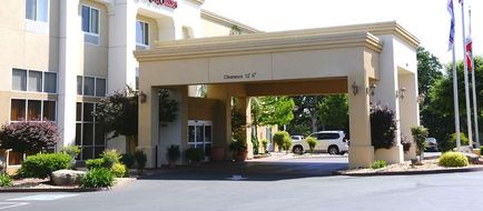 Hampton Inn & Suites Red Bluff Exterior