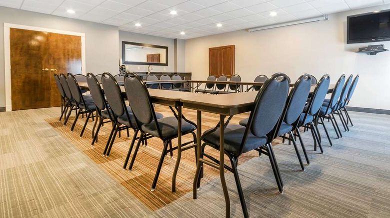 <b>Hampton Inn Richmond Meeting</b>. Images powered by <a href="https://iceportal.shijigroup.com/" title="IcePortal" target="_blank">IcePortal</a>.