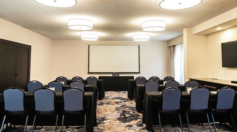 <b>Hampton Inn Rock Hill Meeting</b>. Images powered by <a href="https://iceportal.shijigroup.com/" title="IcePortal" target="_blank">IcePortal</a>.
