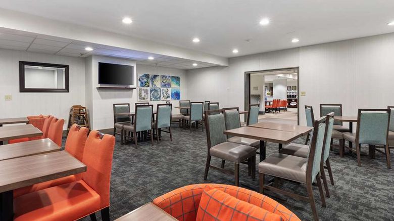 <b>Hampton Inn Rock Hill Lobby</b>. Images powered by <a href="https://iceportal.shijigroup.com/" title="IcePortal" target="_blank">IcePortal</a>.